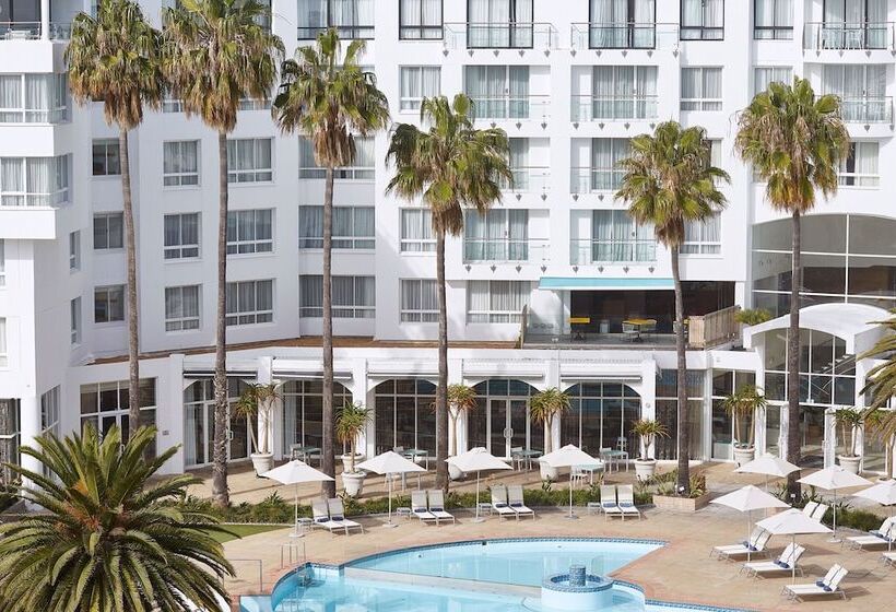 Отель President