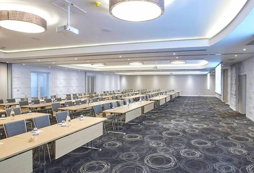 Отель President