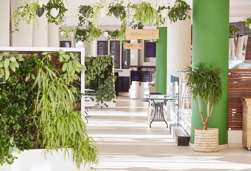 Отель President