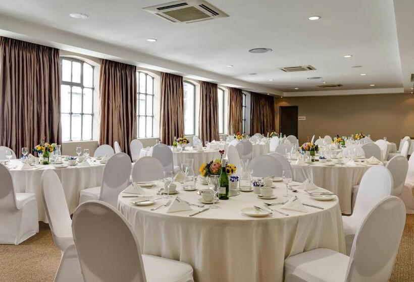 Protea Hotel By Marriott Cape Town Waterfront Breakwater Lodge