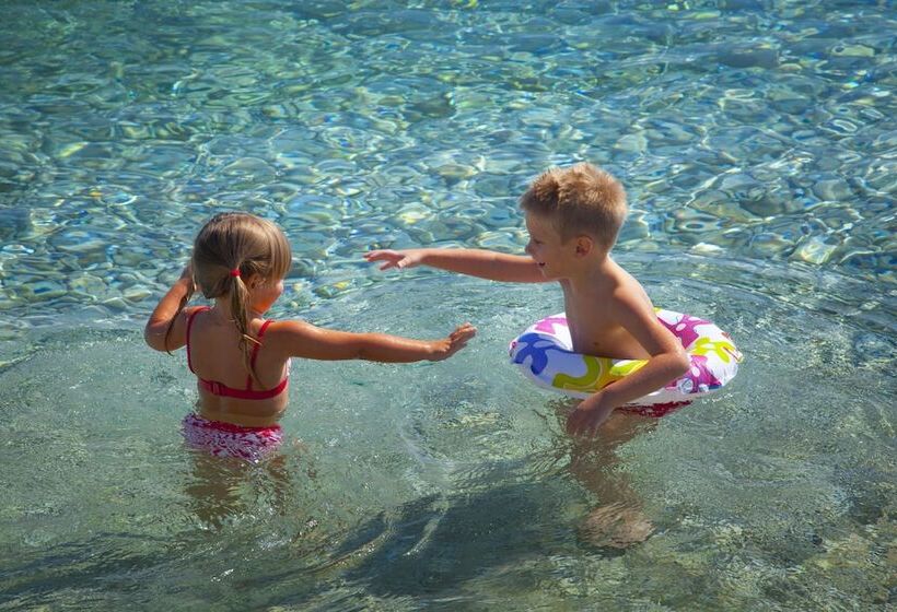 Remisens Casa Rosa Hotel Metropol Annexe