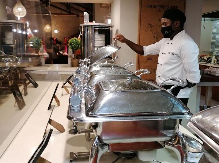 Отель Sabi River Sun Resort