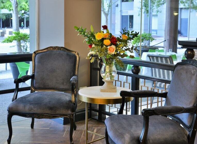 בית מלון כפרי The Capetonian   Halal