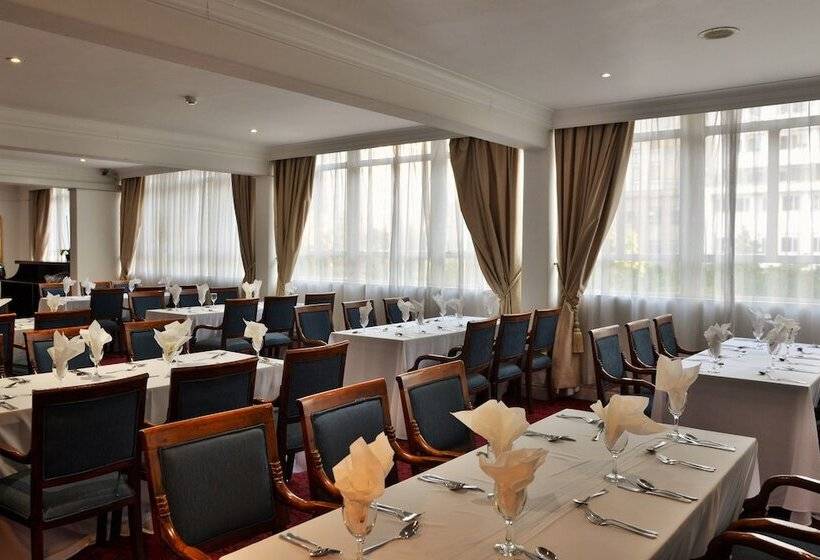 בית מלון כפרי The Capetonian   Halal