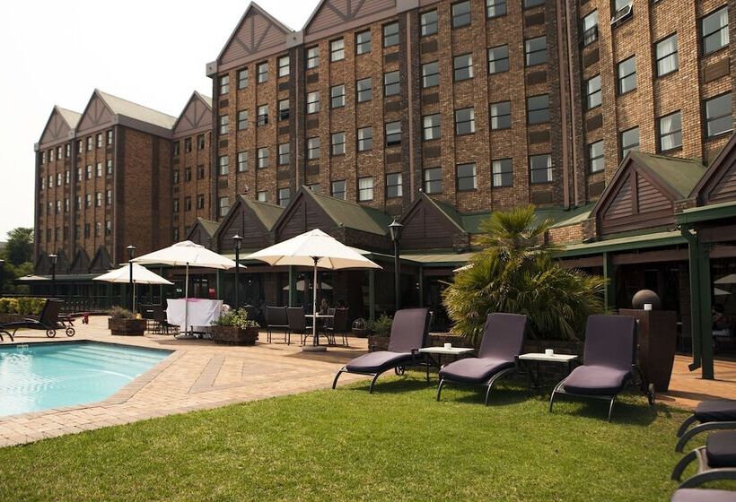 Отель The Centurion