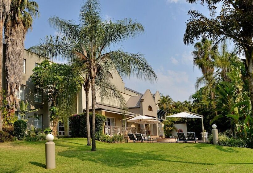 Отель Town Lodge Mbombela