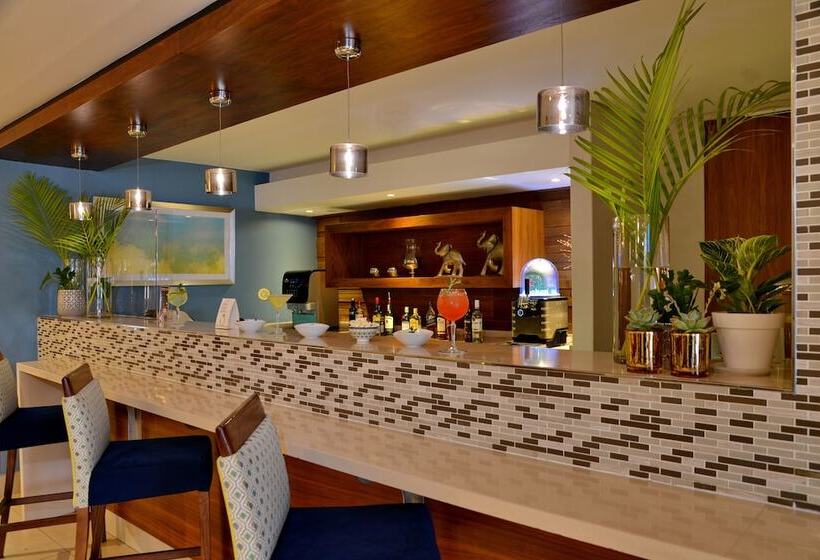 Отель Town Lodge Mbombela