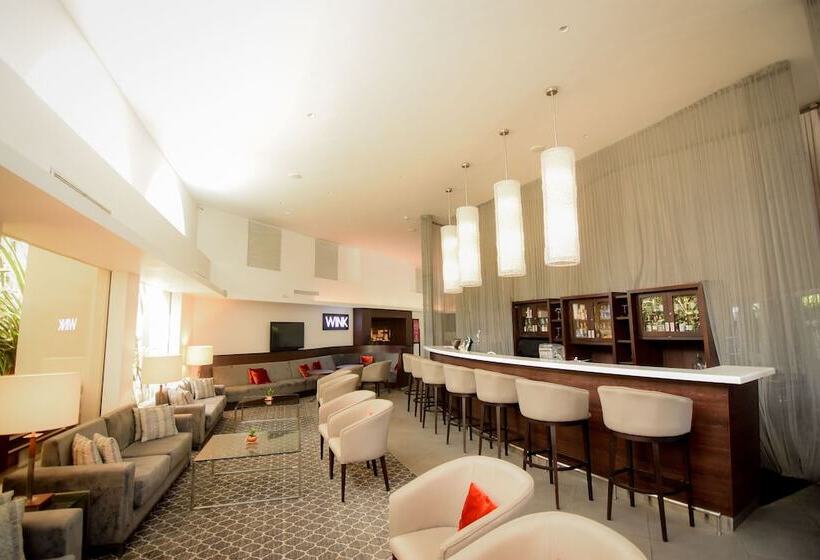 בית מלון כפרי Vivanta Colombo Airport Garden