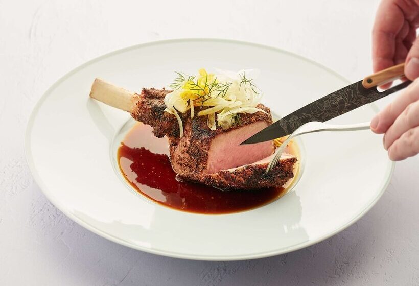 Swissotel The Stamford Singapore