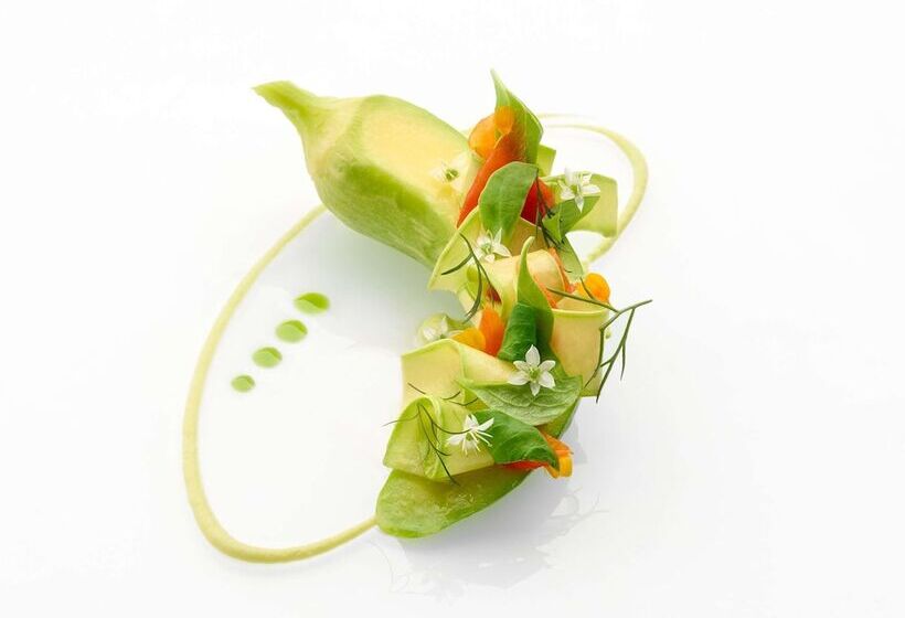 Swissotel The Stamford Singapore