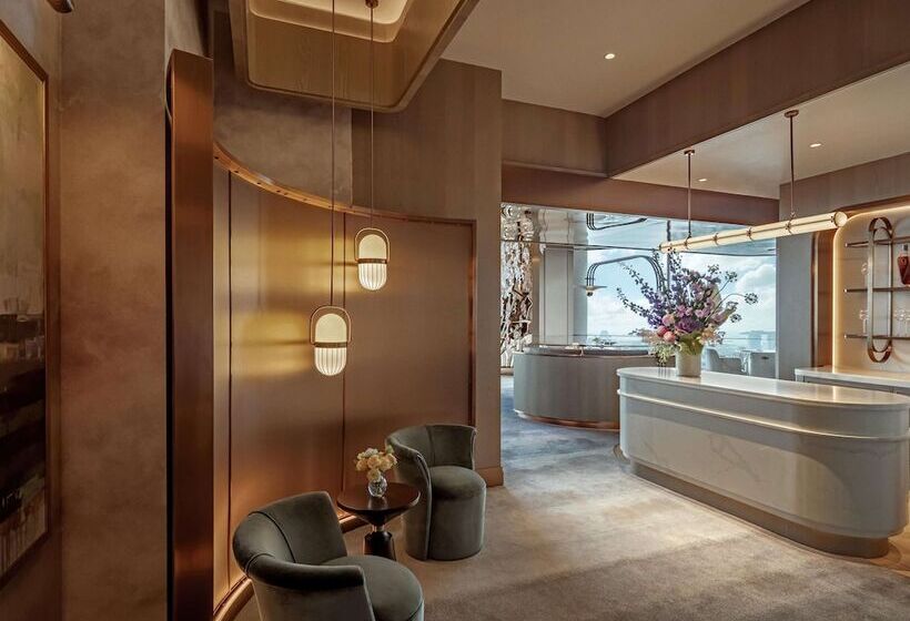 Swissotel The Stamford Singapore