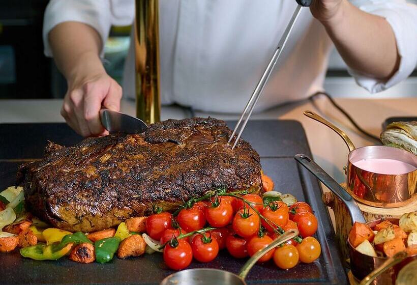 Swissotel The Stamford Singapore