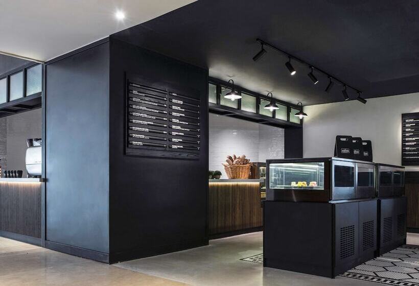 Swissotel The Stamford Singapore