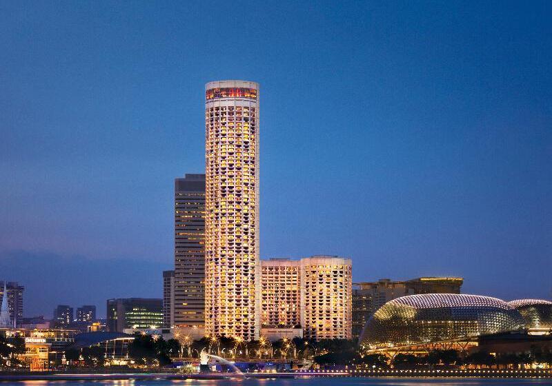 Swissotel The Stamford Singapore
