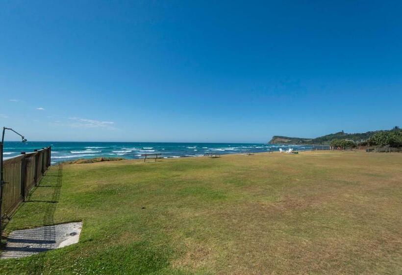 10t Beachfront Apartments