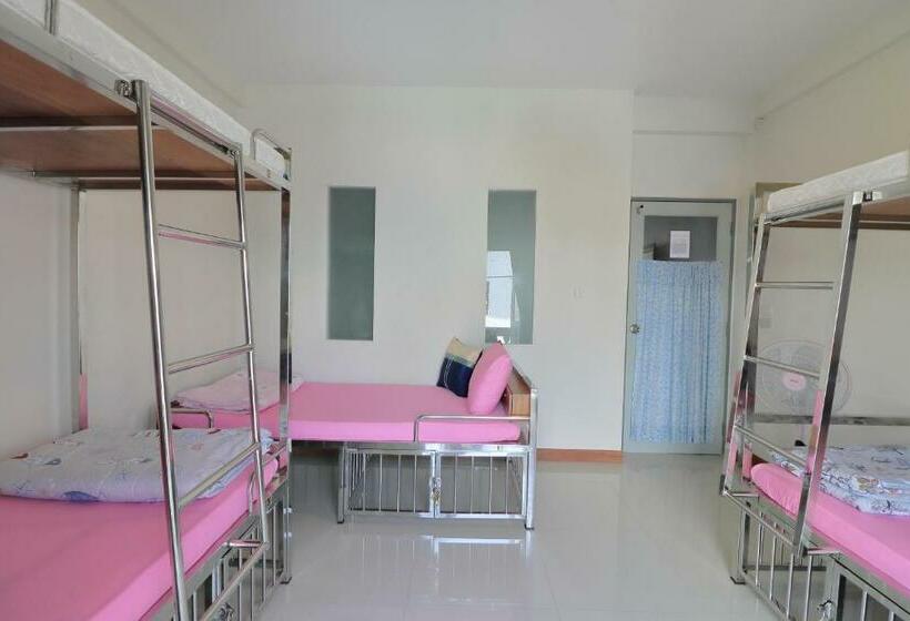Saen Sabai Hostel