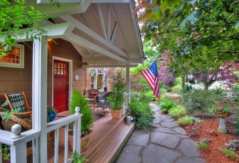 Argyle House Bed And Breakfast