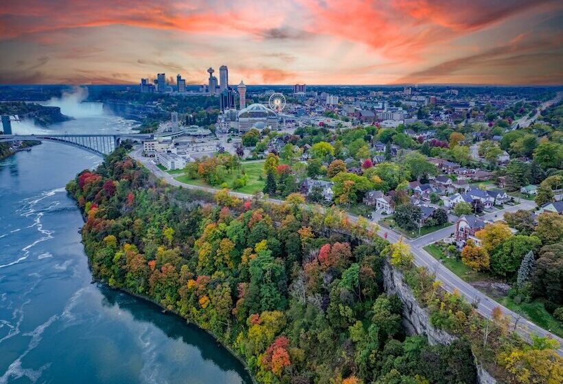 Bed and Breakfast Niagara Grandview Boutique