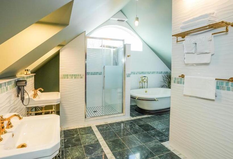 تختخواب و صبحانه Niagara Grandview Boutique