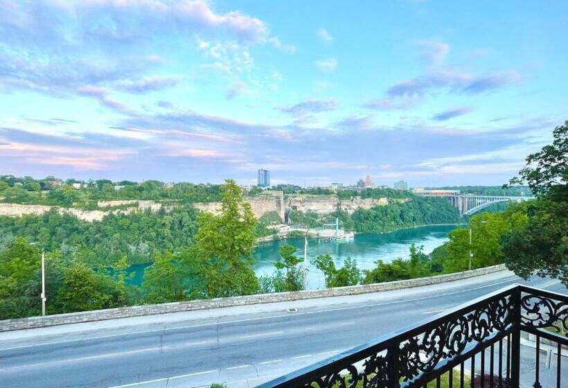 Bed and Breakfast Niagara Grandview Boutique