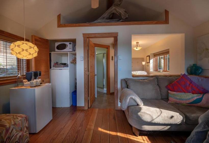 צימר Tranquility Bay Waterfront Inn