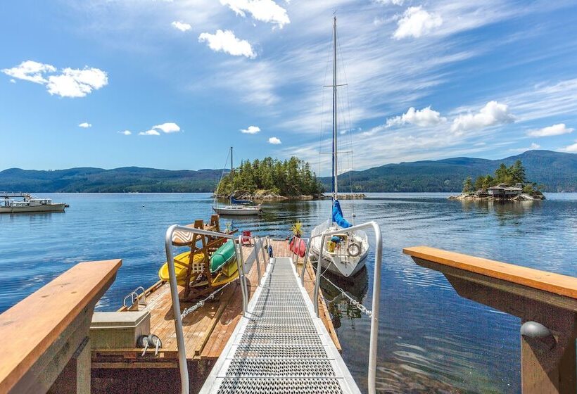 צימר Tranquility Bay Waterfront Inn