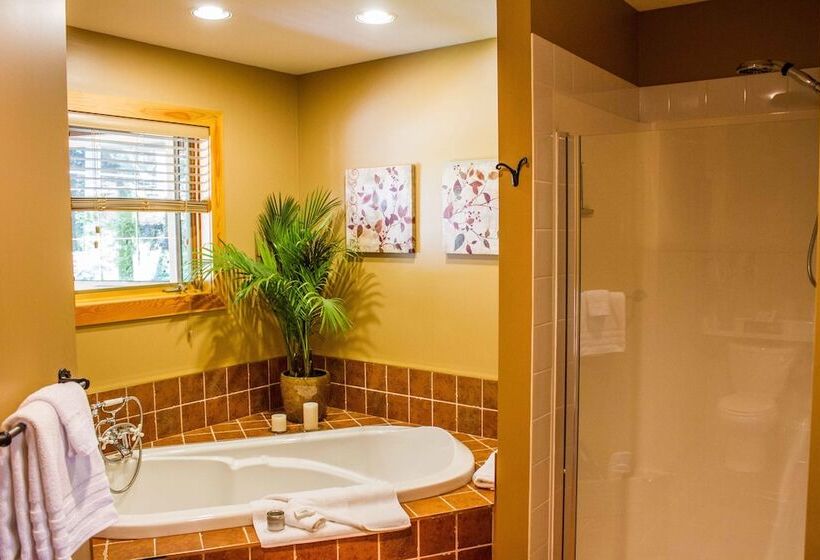 مبيت وإفطار Tranquility Bay Waterfront Inn