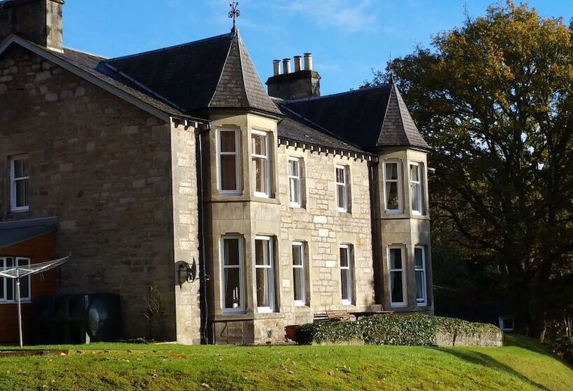 مبيت وإفطار Woodburn House