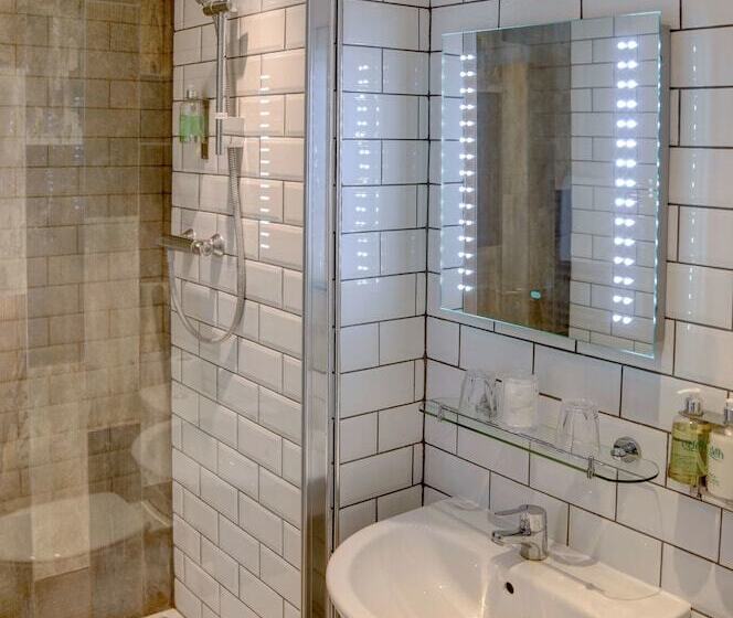 פונדק Beck Hall