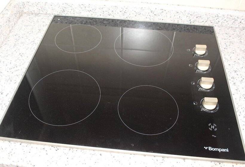 هتل Asfar Resorts Al Ain