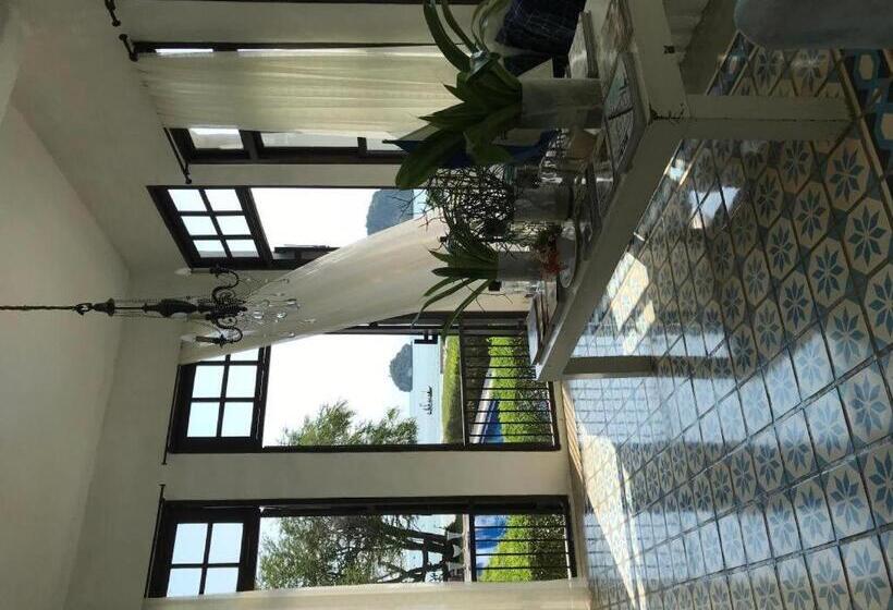 ホテル Brassiere Beach