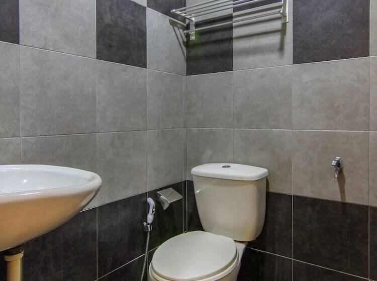 בית מלון כפרי Esplanade By Oyo Rooms