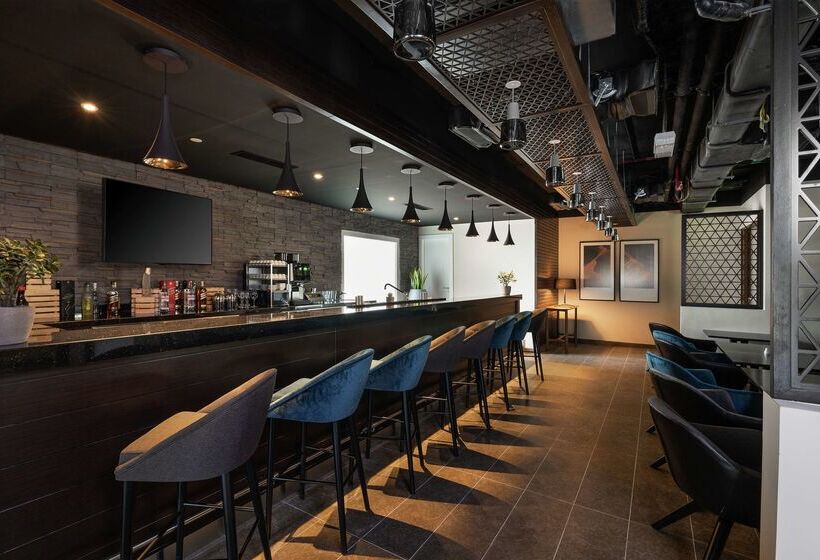 هتل Hampton By Hilton Dubai Al Barsha