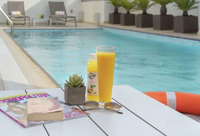 هتل Hampton By Hilton Dubai Al Barsha