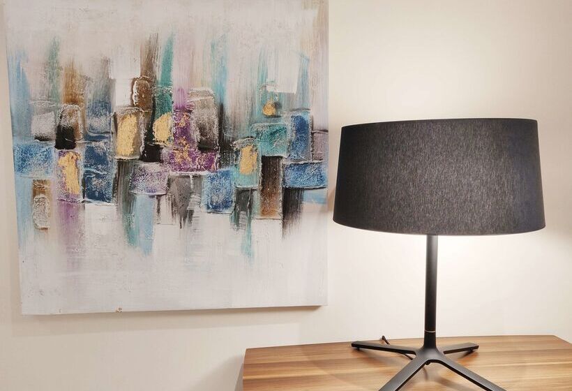 هتل Hampton By Hilton Dubai Al Barsha