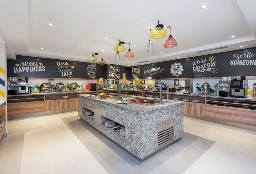 هتل Hampton By Hilton Dubai Al Barsha