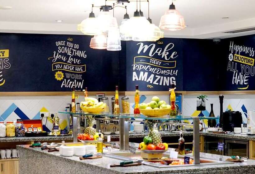 هتل Hampton By Hilton Dubai Al Barsha