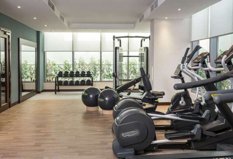 هتل Hampton By Hilton Dubai Al Barsha