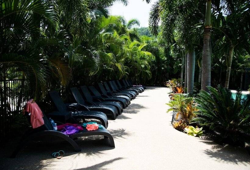 בית מלון כפרי Nrma Airlie Beach Holiday Park