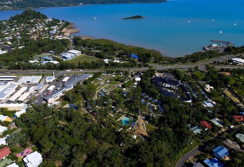 בית מלון כפרי Nrma Airlie Beach Holiday Park