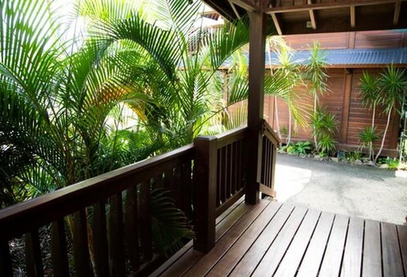 בית מלון כפרי Nrma Airlie Beach Holiday Park