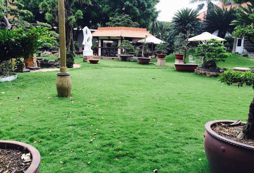 هتل Saigon Park Resort