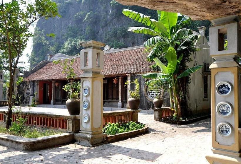 هتل Vietnamese Ancient Village