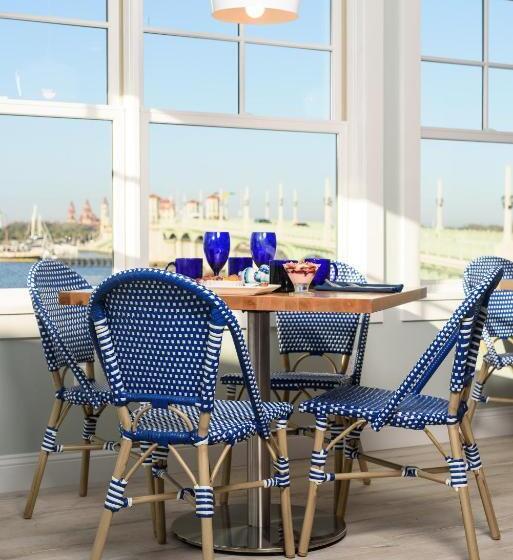 Marker 8 Hotel And Marina