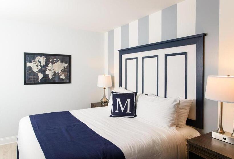 Marker 8 Hotel And Marina