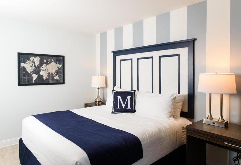 Marker 8 Hotel And Marina