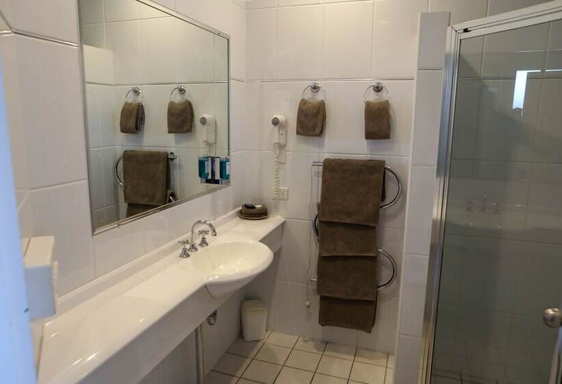 مُتل Akuna Motor Inn And Apartments