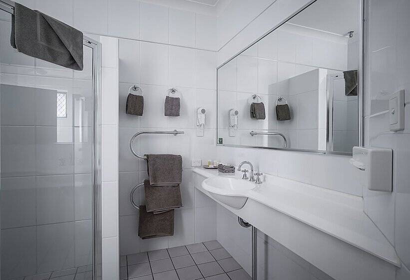 مُتل Akuna Motor Inn And Apartments