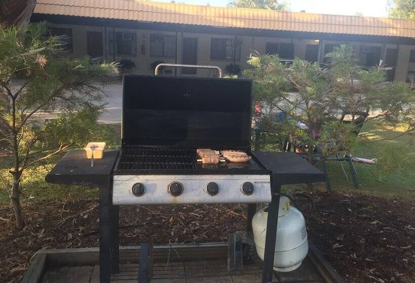 מוטל Bargara Beach Motor Inn