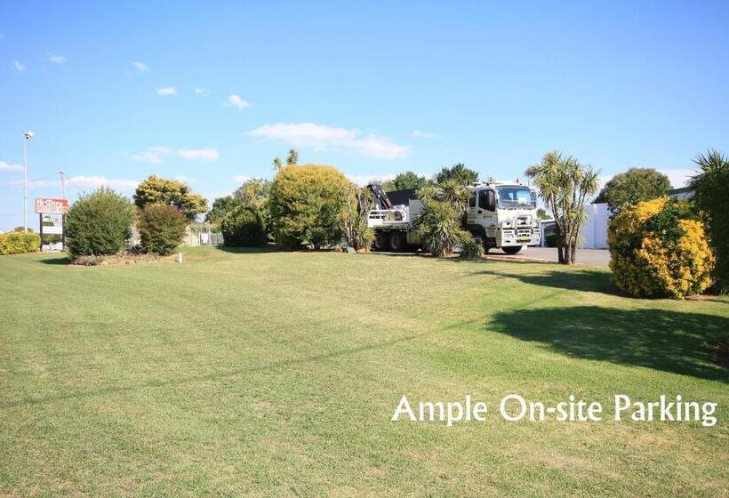 מוטל Hi Way Motor Inn